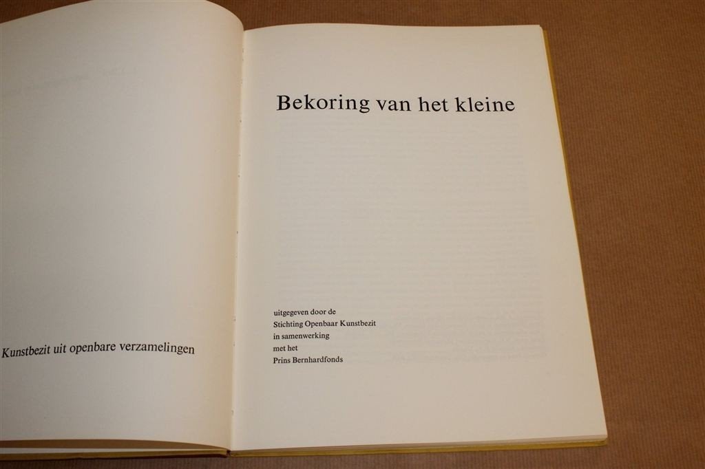 Bekoring van het Kleine — St. Ned. Kunstbezit [1963], Ophalen of Verzenden, Gelezen