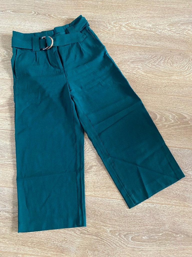 Vero Moda Groene bermuda Broek met Riem - Maat 36, Vero Moda, Ophalen of Verzenden, Zo goed als nieuw, Driekwart