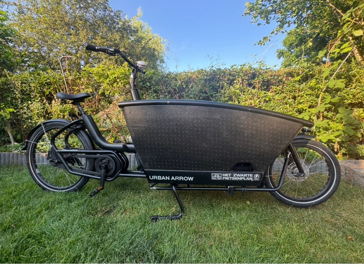 Urban arrow family 0km nieuwe motor, Fietsen en Brommers, Overige merken, 4 kinderen of meer, Ophalen of Verzenden, Zo goed als nieuw
