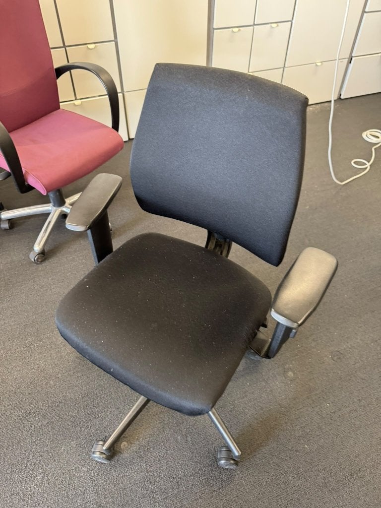 Bureaustoel zwart met armleuningen, Ophalen, Gebruikt, Zwart, Bureaustoel