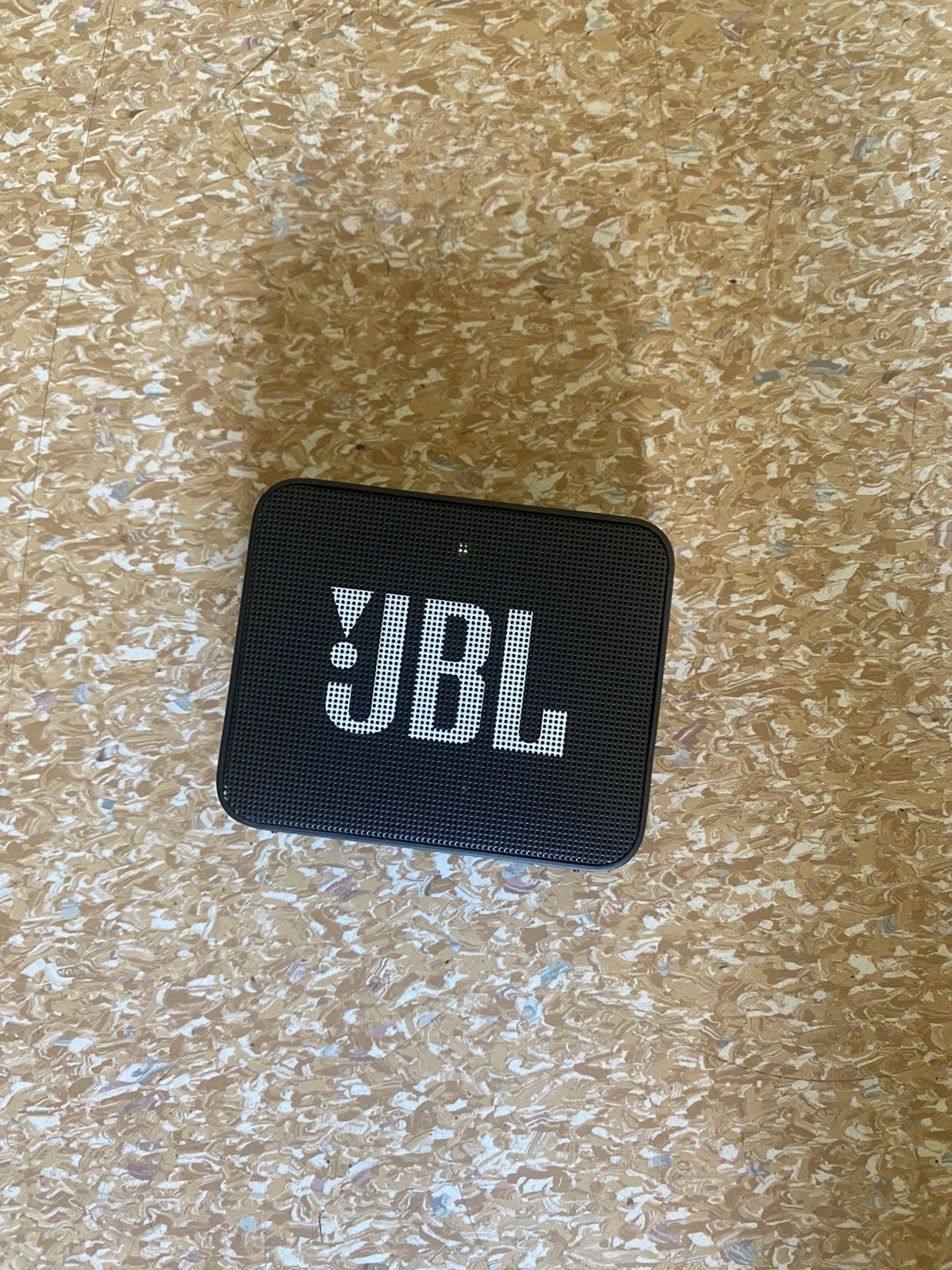 GEZOCHT: Oude of defecte JBL GO speaker, JBL, Overige typen, Ophalen of Verzenden, Zo goed als nieuw
