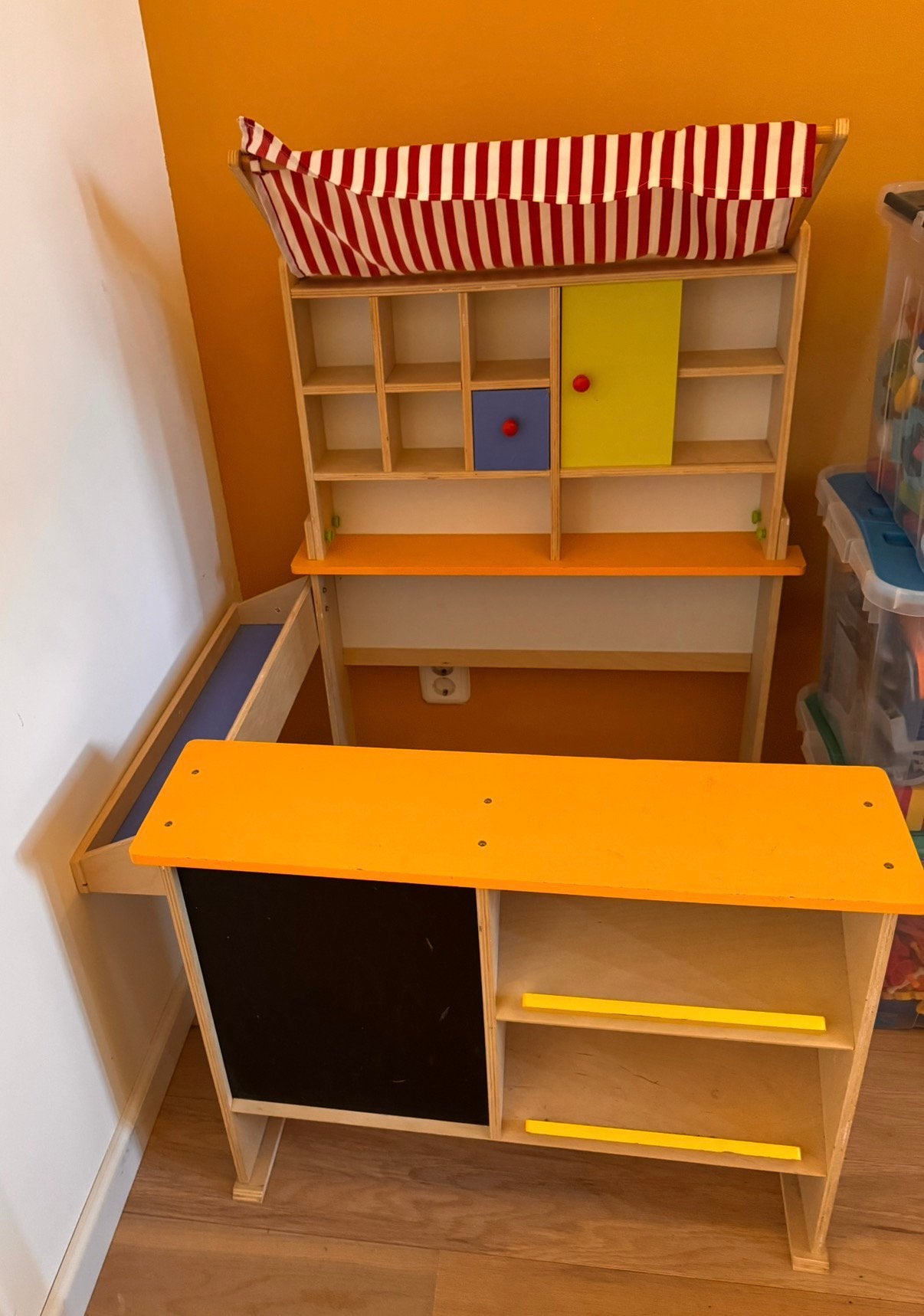 Houten speelgoed winkeltje, Kinderen en Baby's, Speelgoed | Overig, Ophalen, Zo goed als nieuw, Jongen of Meisje