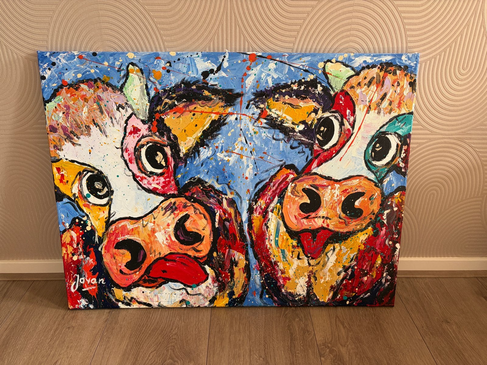 Kleurrijk schilderij van Jovan - Twee vrolijke koeien, Ophalen, Acrylverf, Dieren, Gesigneerd