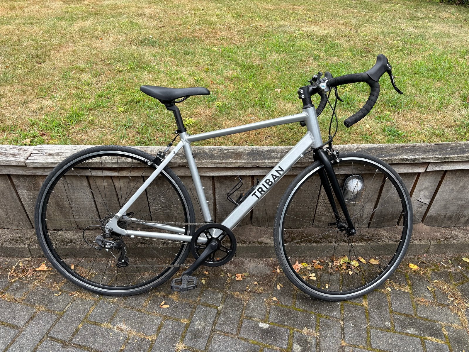 Triban racefiets decathlon nauwelijks gebruikt, Fietsen en Brommers, Fietsen | Racefietsen, Aluminium, Zo goed als nieuw, Ophalen