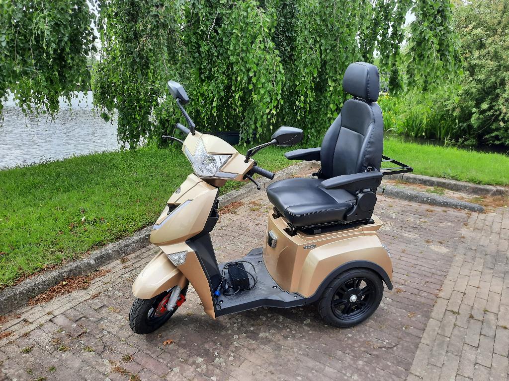 Scootmobiel IVA Z1000 Goudkleurig, Overige merken, Ophalen of Verzenden, 16 km/u of meer, 26 t/m 35 km