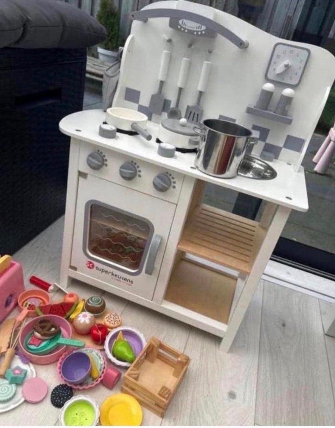 Houten Speelkeuken met Accessoires - Zo goed als nieuw, Ophalen of Verzenden, Zo goed als nieuw, Hout, Speelkeuken