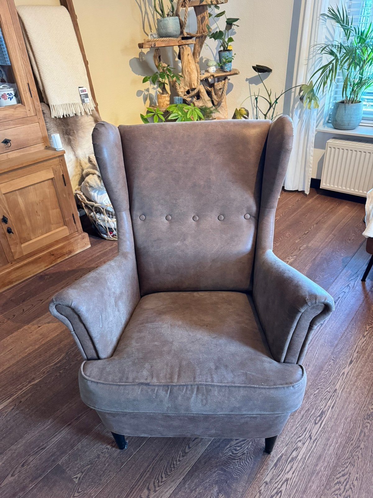 Ikea fauteuil strandmon  bruin leer, Huis en Inrichting, Fauteuils, Ophalen, Zo goed als nieuw, 50 tot 75 cm, Leer