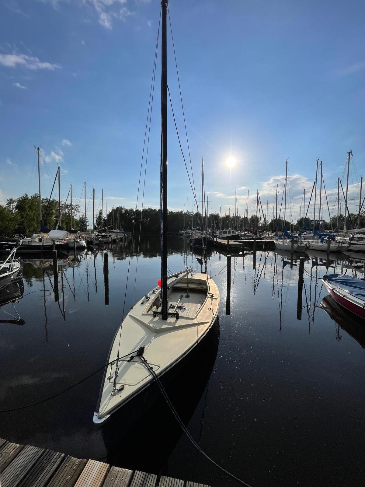 Polyvalk met ligplaats en motor, Ophalen, Gebruikt, Minder dan 15 m²