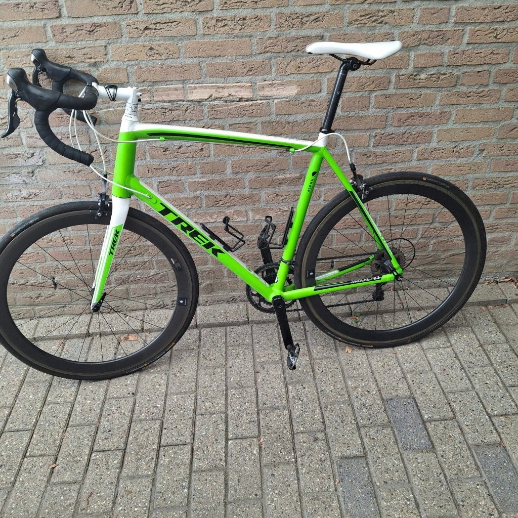 Trek Madone 2.3, 28 inch, Gebruikt, Aluminium, 57 tot 61 cm