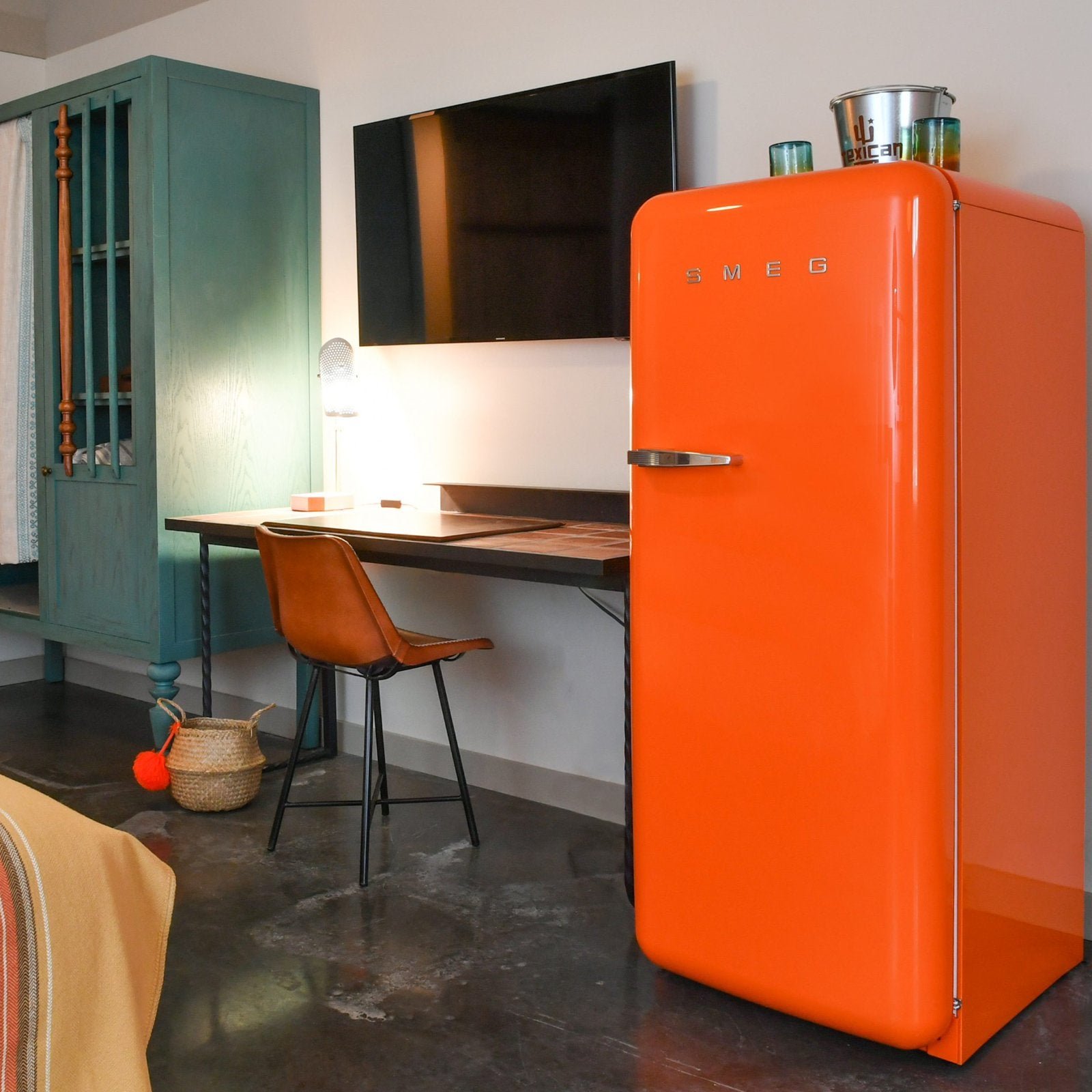 Oranje smeg koelkast, Ophalen, 200 liter of meer, 160 cm of meer, Zo goed als nieuw