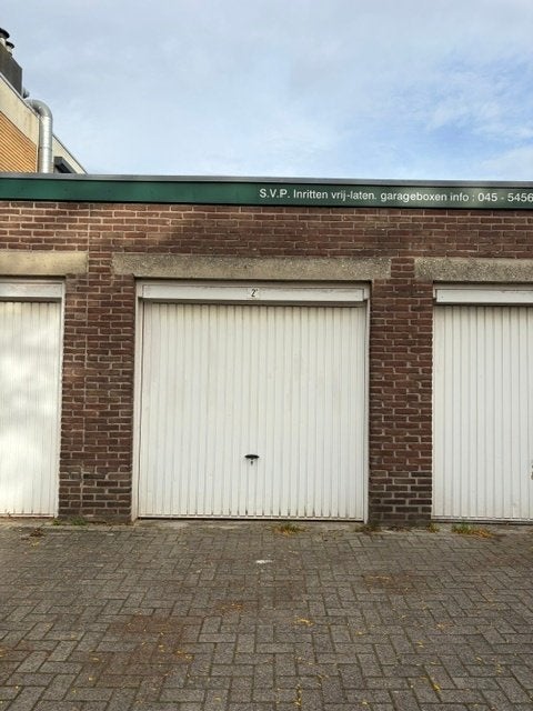 Garagebox te huur in de Platanenstraat te Kerkrade 95 Euro, Limburg