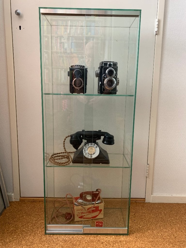 vitrinekast hangkast met schuifdeuren zeer nette staat!, Ophalen, Minder dan 50 cm, 100 tot 150 cm, Zo goed als nieuw