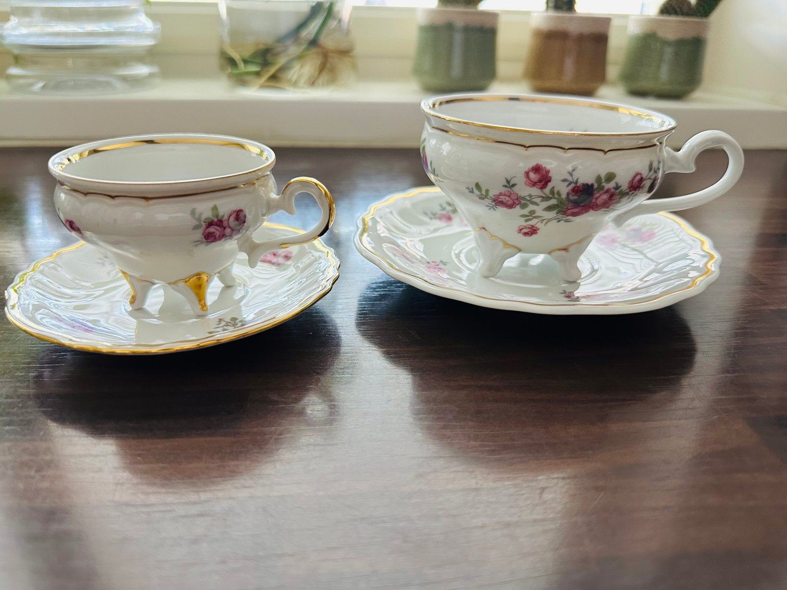 Vintage EHR kop en schotels op pootjes rozen porselein, Ophalen of Verzenden