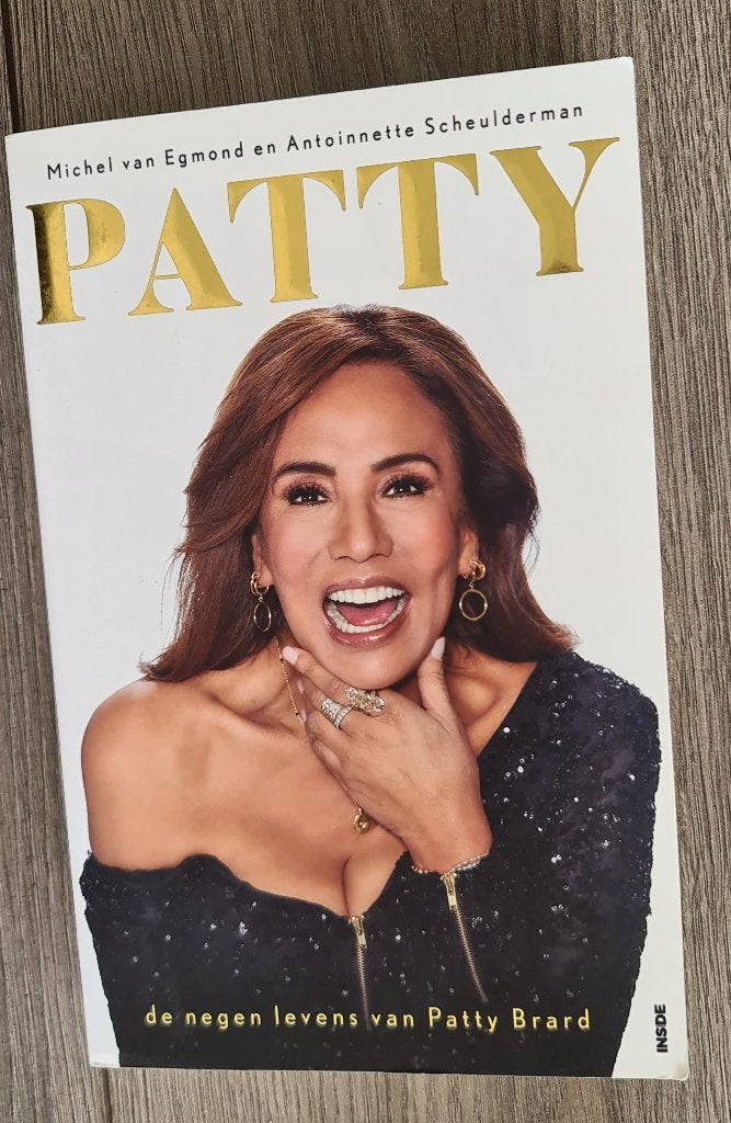Patty, de negen levens van Patty Brard, Ophalen of Verzenden, Gelezen, Michel van Egmond Antoin, Film, Tv en Media
