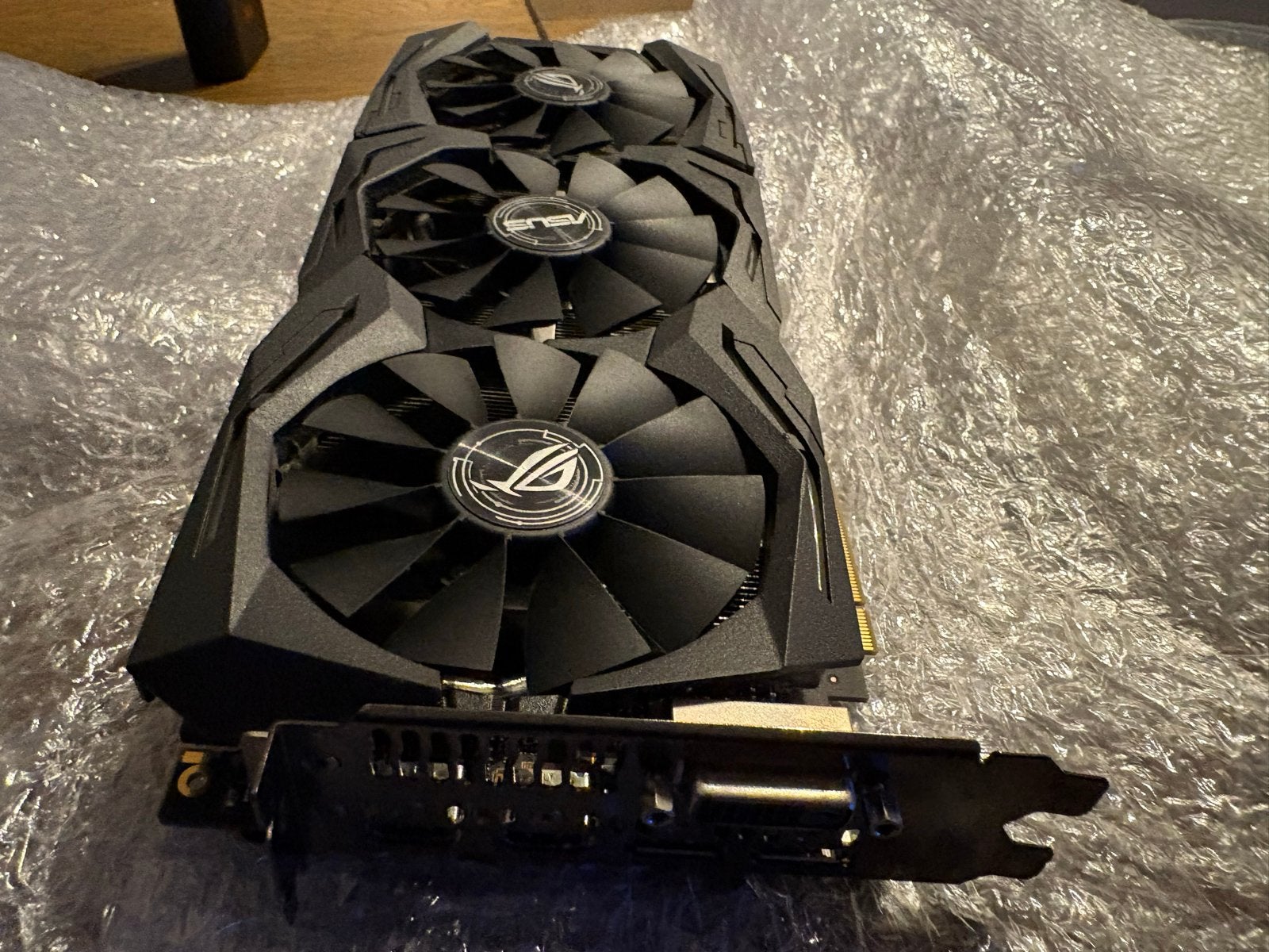 ASUS ROG Strix GeForce GTX 1080 Ti OC Edition, Ophalen, PCI-Express 3, HDMI, Tekoop