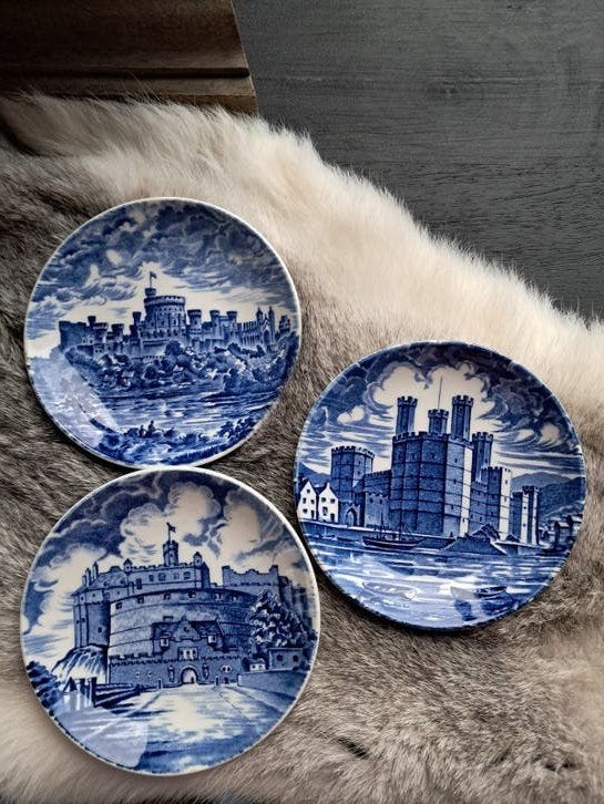 Enoch Wedgwood. 3 Royal Homes of Britain bordjes, Ophalen of Verzenden