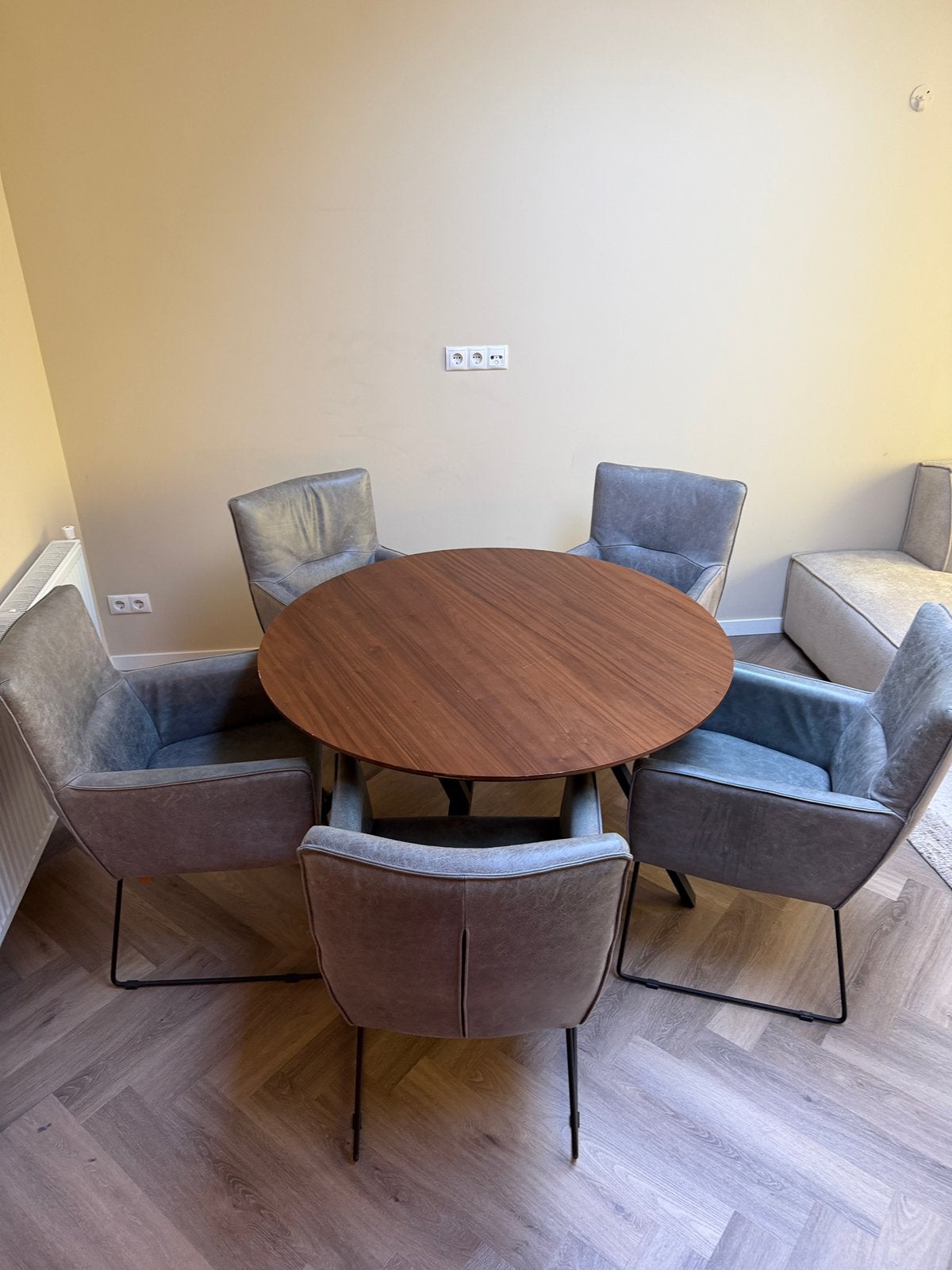 Enzo Luca leren eetkamerstoelen – €30 per stuk, Huis en Inrichting, Ophalen, Gebruikt, Zwart, Leer