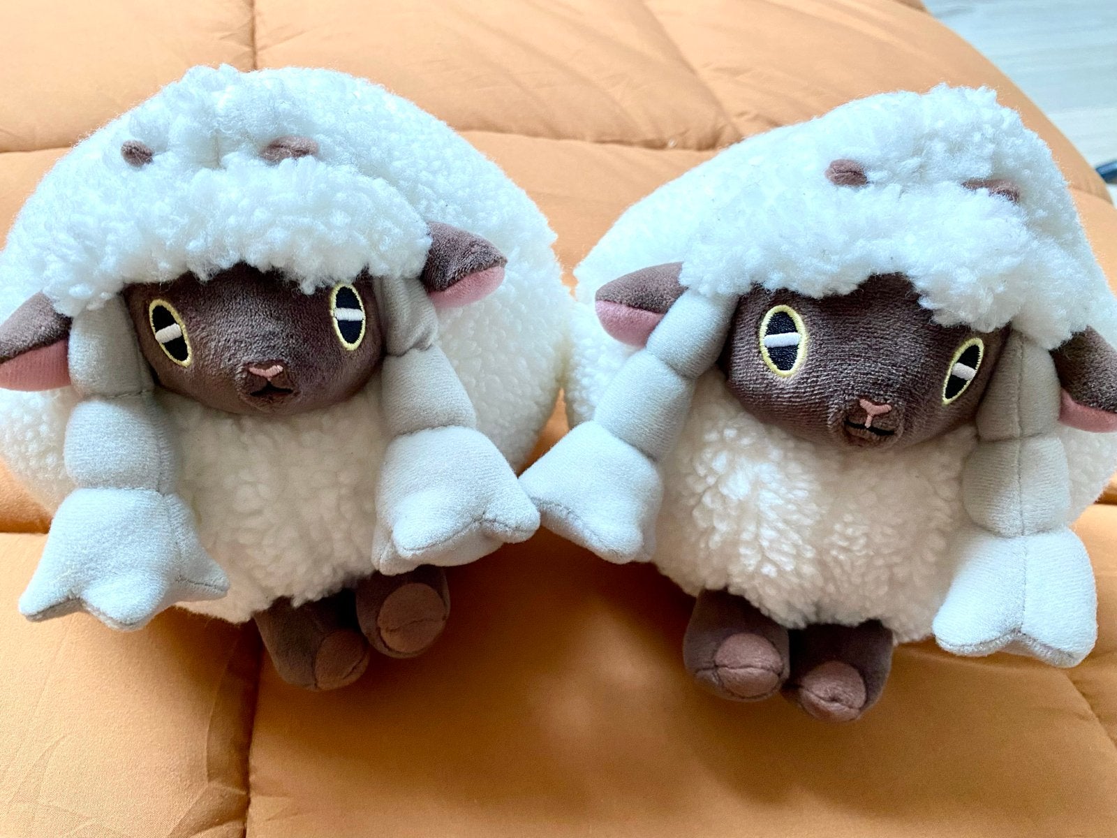 2x Pokémon Wooloo knuffel - Zo goed als nieuw, Overige merken, Overige typen, Ophalen of Verzenden, Pokémon