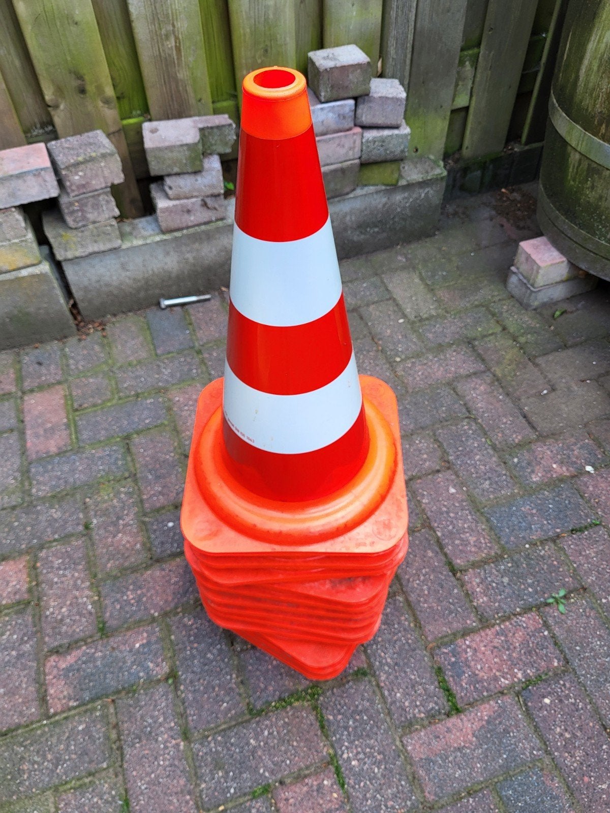 Pionnen verkeerskegels, Ophalen