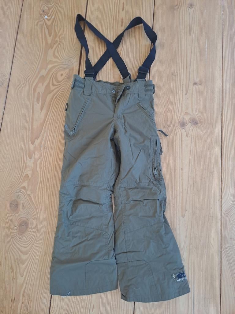 Protest skibroek maat 128 - Zo goed als nieuw, Kinderen en Baby's, Kinderkleding | Maat 128, Broek, Protest, Jongen of Meisje