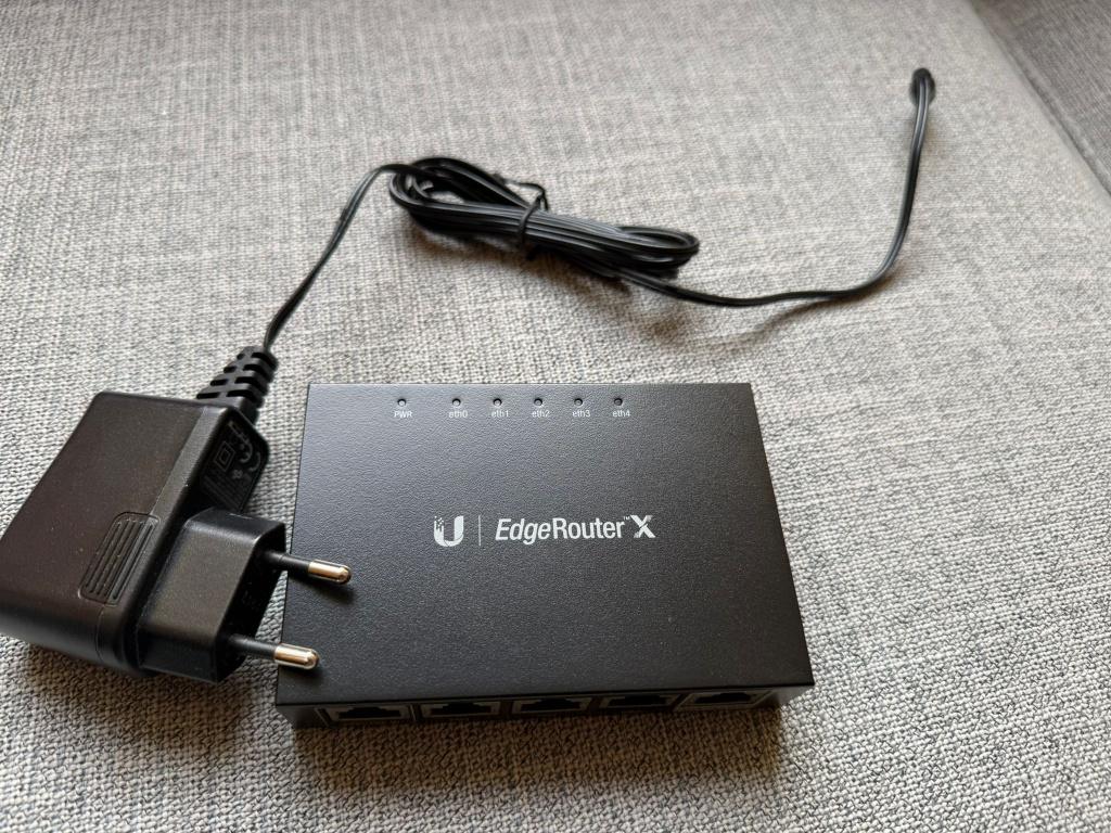 Ubiquiti EdgeRouter X, Computers en Software, Ophalen of Verzenden, Zo goed als nieuw, Router, Ubiquity