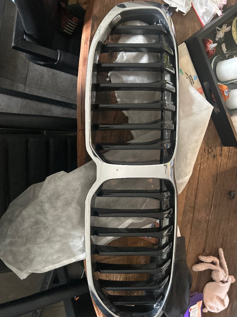 Originele BMW 1 Serie F40 Grille (Nieren)– Nieuwstaat! (118i, Voor, Nieuw, Ophalen of Verzenden, Bumper