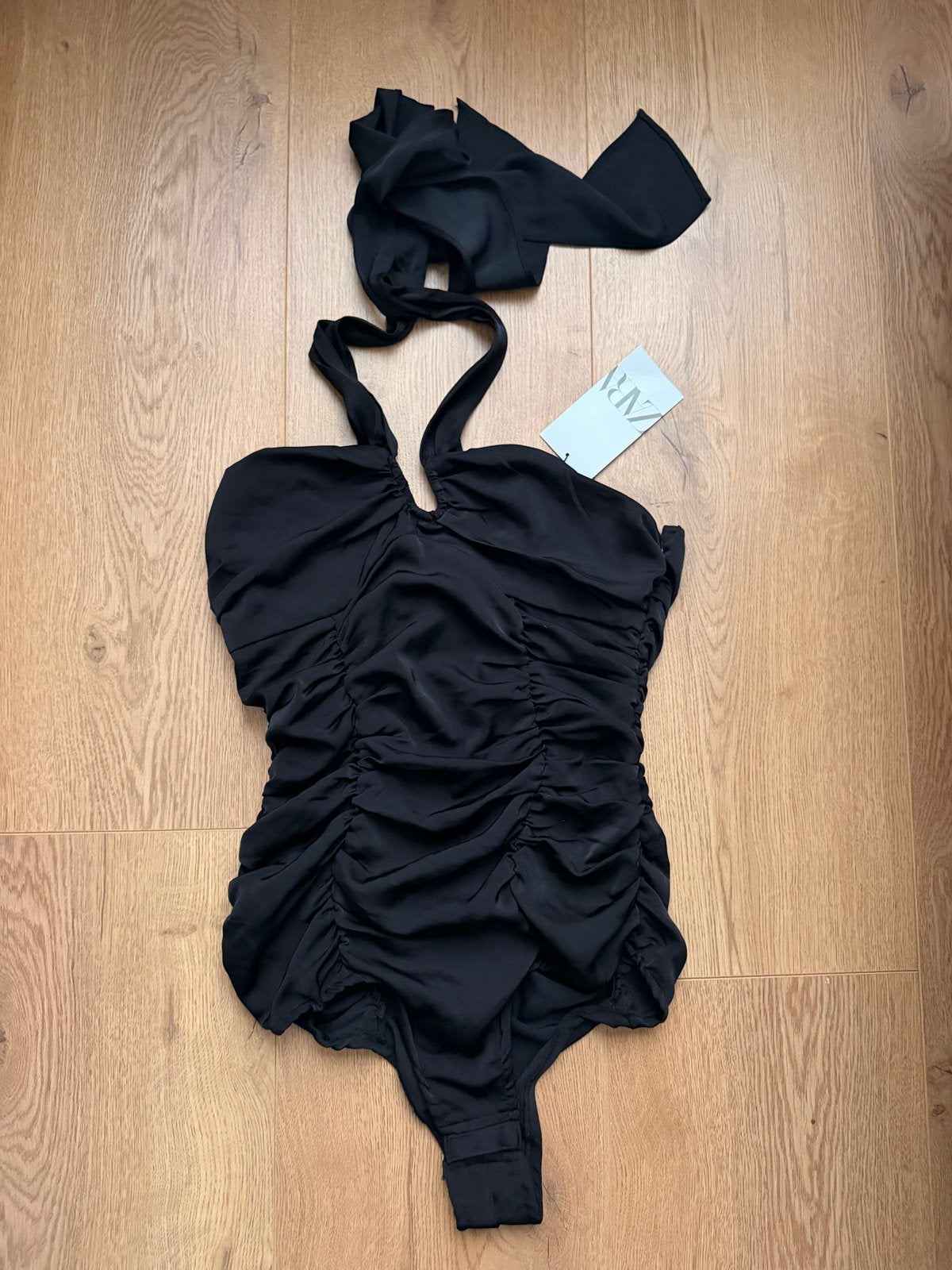 Zwarte Zara Body maat M halternek met prijskaartje, Verzenden, Nieuw, Zwart, Overige typen