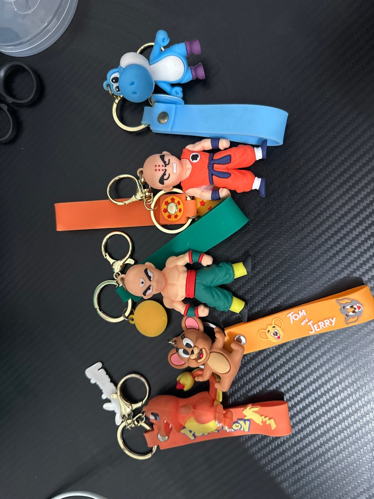 Leuke sleutelhangers: Yoshi, Krillin, Tom & Jerry, Charmande, Ophalen, Zo goed als nieuw, Knuffel of Figuurtje