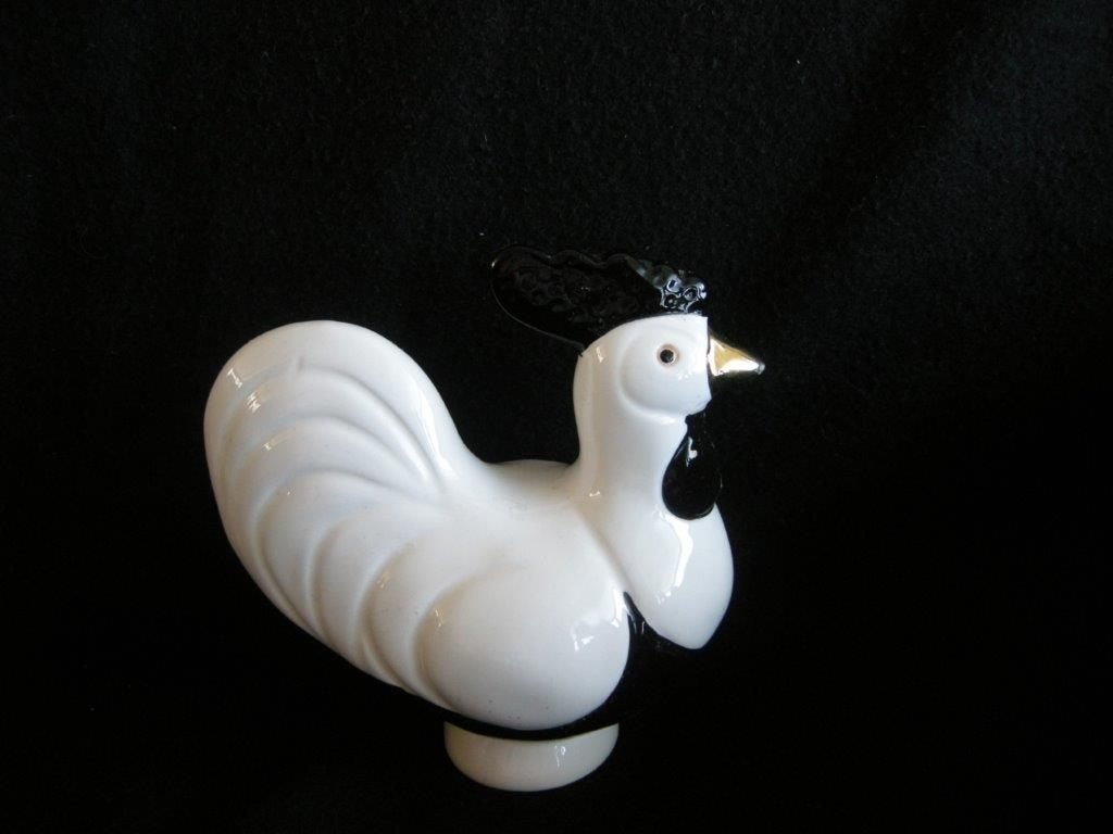 Mooi beeldje van kipje met gouden snavel, 16 cm, Ophalen of Verzenden, Nieuw, Dier