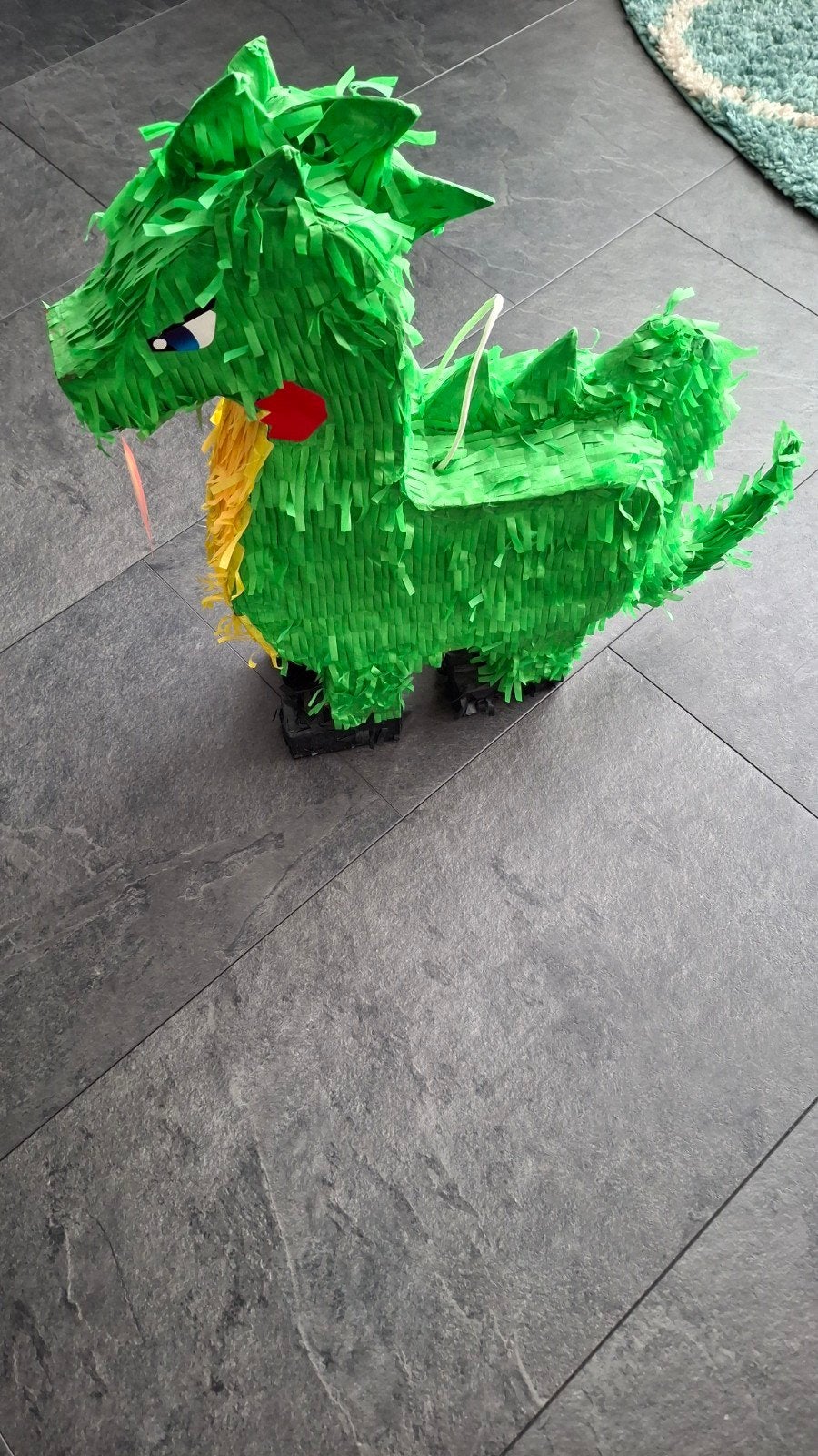 Draak pinata surprise, Hobby en Vrije tijd, Feestartikelen, Ophalen, Zo goed als nieuw