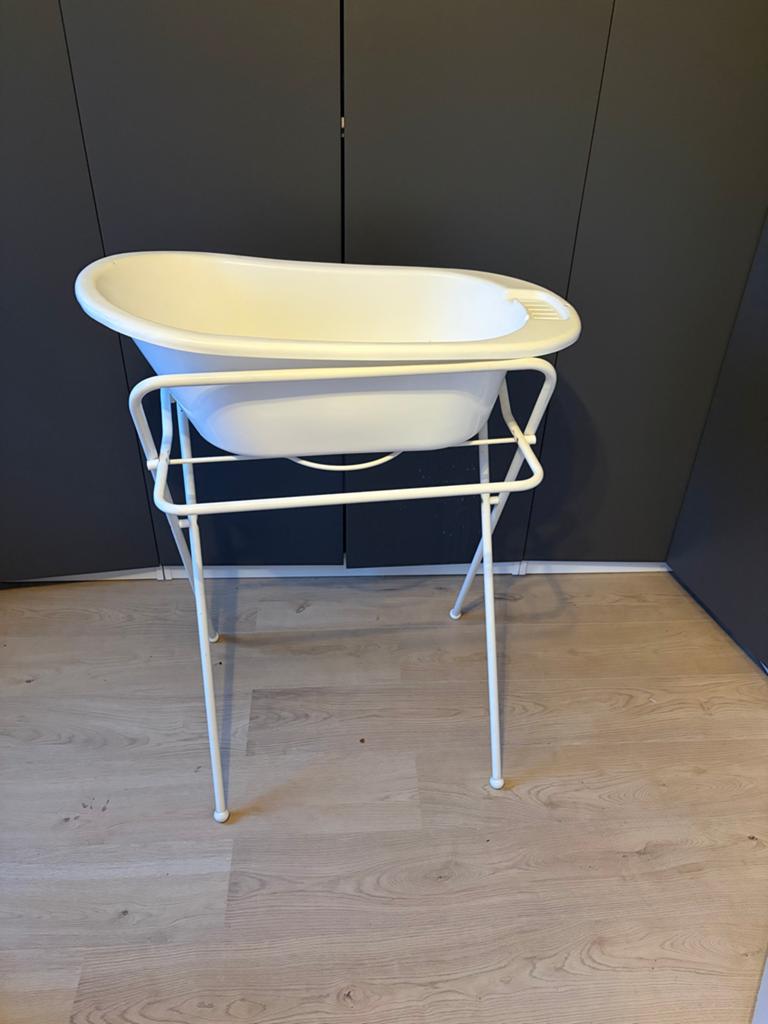 Babybadje met standaard en stop, Ophalen, Gebruikt, Badje, Standaard