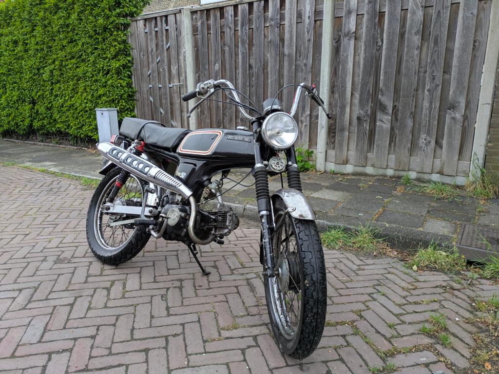Honda SS50 - Project (incl. ontheffing Den Haag), Fietsen en Brommers, Brommers | Honda, Ophalen, Gebruikt, Overige modellen, Maximaal 45 km/u
