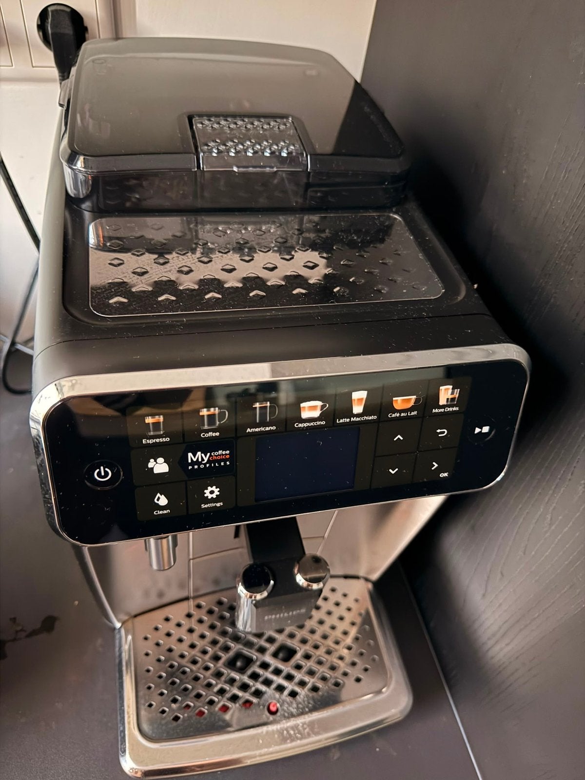 Philips LatteGo 5400 volautomatische koffiemachine, Ophalen, Gebruikt, Koffiemachine, Koffiebonen