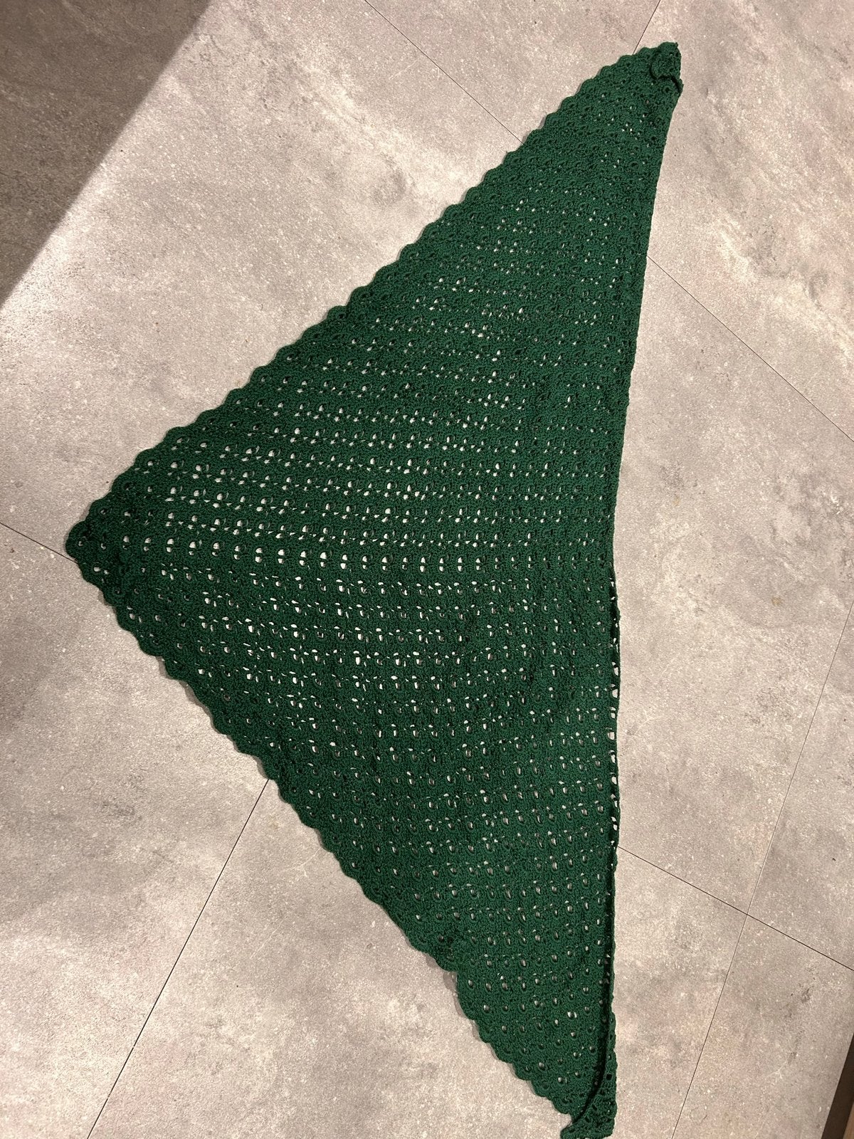 Groene gehaakte omslagdoek, Kleding | Dames, Ophalen of Verzenden, Zo goed als nieuw