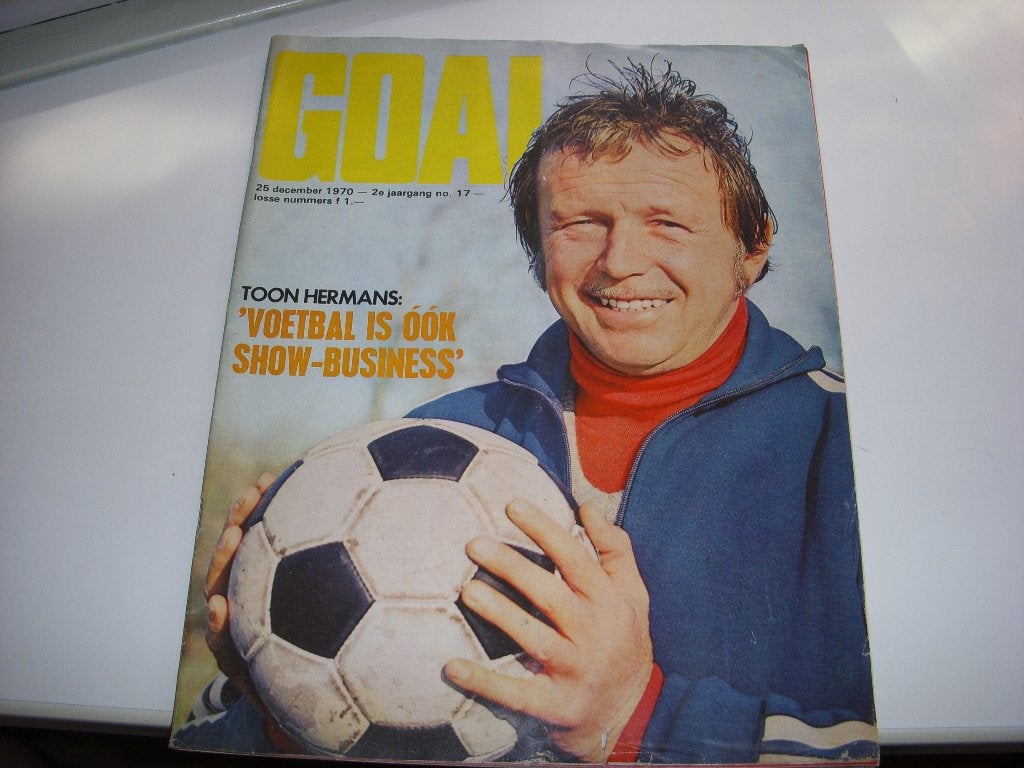 Voetbaltijdschrift GOAL december 1970 Toon Hermans, Ophalen of Verzenden, Gebruikt, Overige binnenlandse clubs, Boek of Tijdschrift
