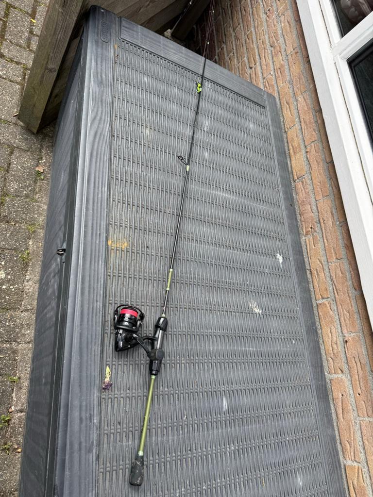 Delphin Werphengel 1.83m 0.5-6g met MX5 Molen, Ophalen, Zo goed als nieuw, Complete hengel