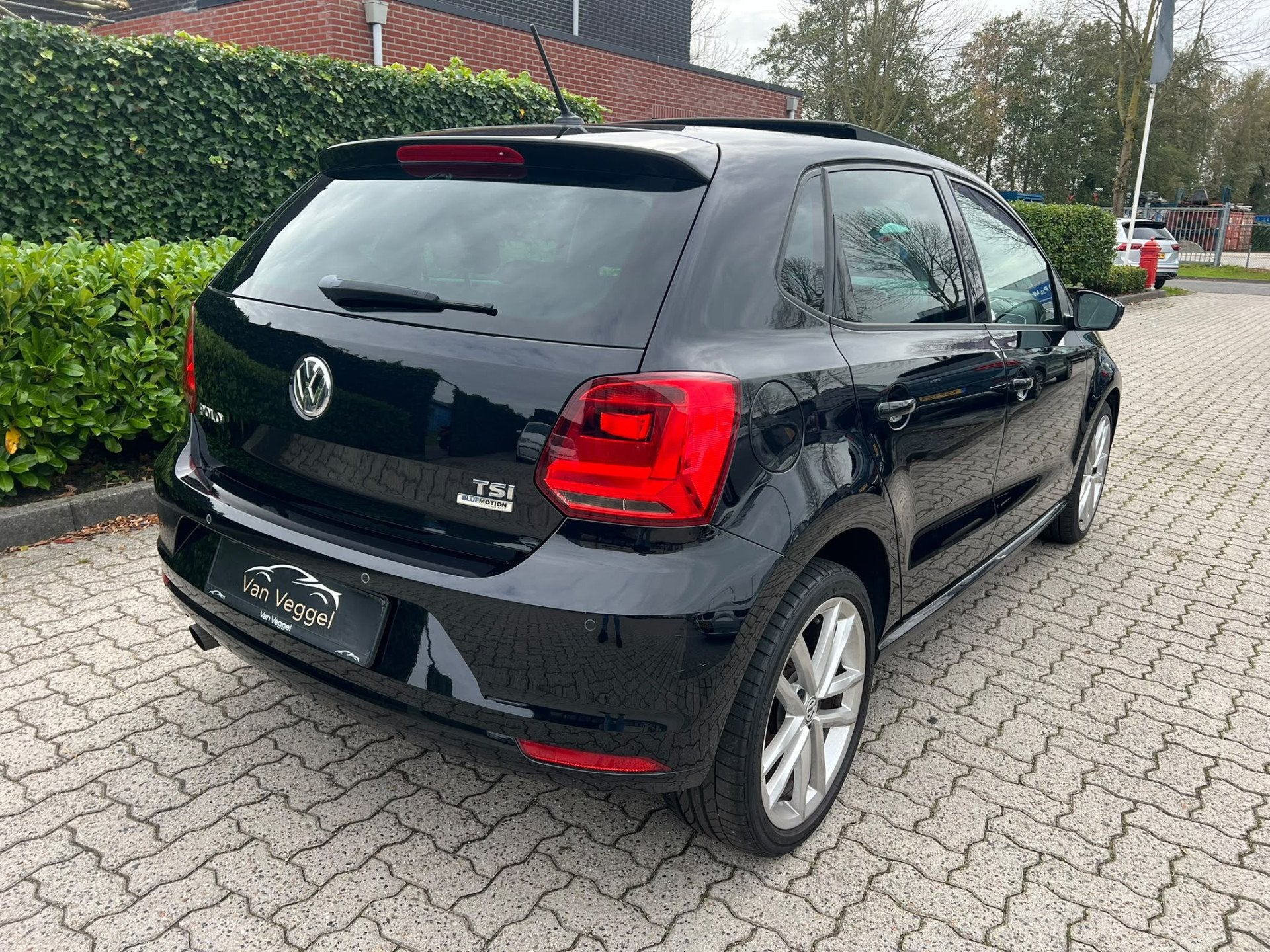 Volkswagen Polo 1.2 TSI Comfortline pano, stoelverw, cruise,, Auto's, Stof, Gebruikt, Zwart, 4 cilinders