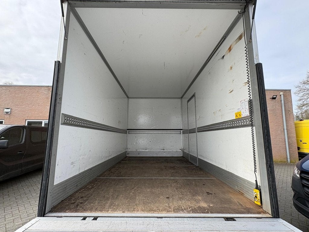 Iveco Daily 35S14 140PK Hi-Matic Bakwagen + Laadklep 20m³, Automaat, Gebruikt, Wit, Bedrijf