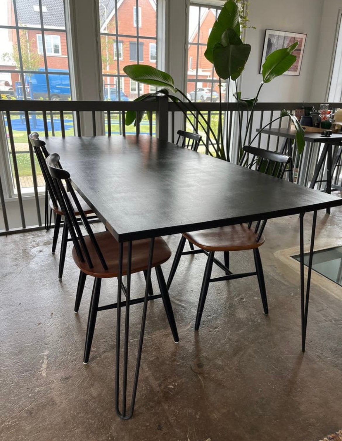 Allon Dery tafel (Stoelen verkocht), Ophalen, Gebruikt, Stoer industrieel met vintage, danish design, 4 tot 6 stoelen
