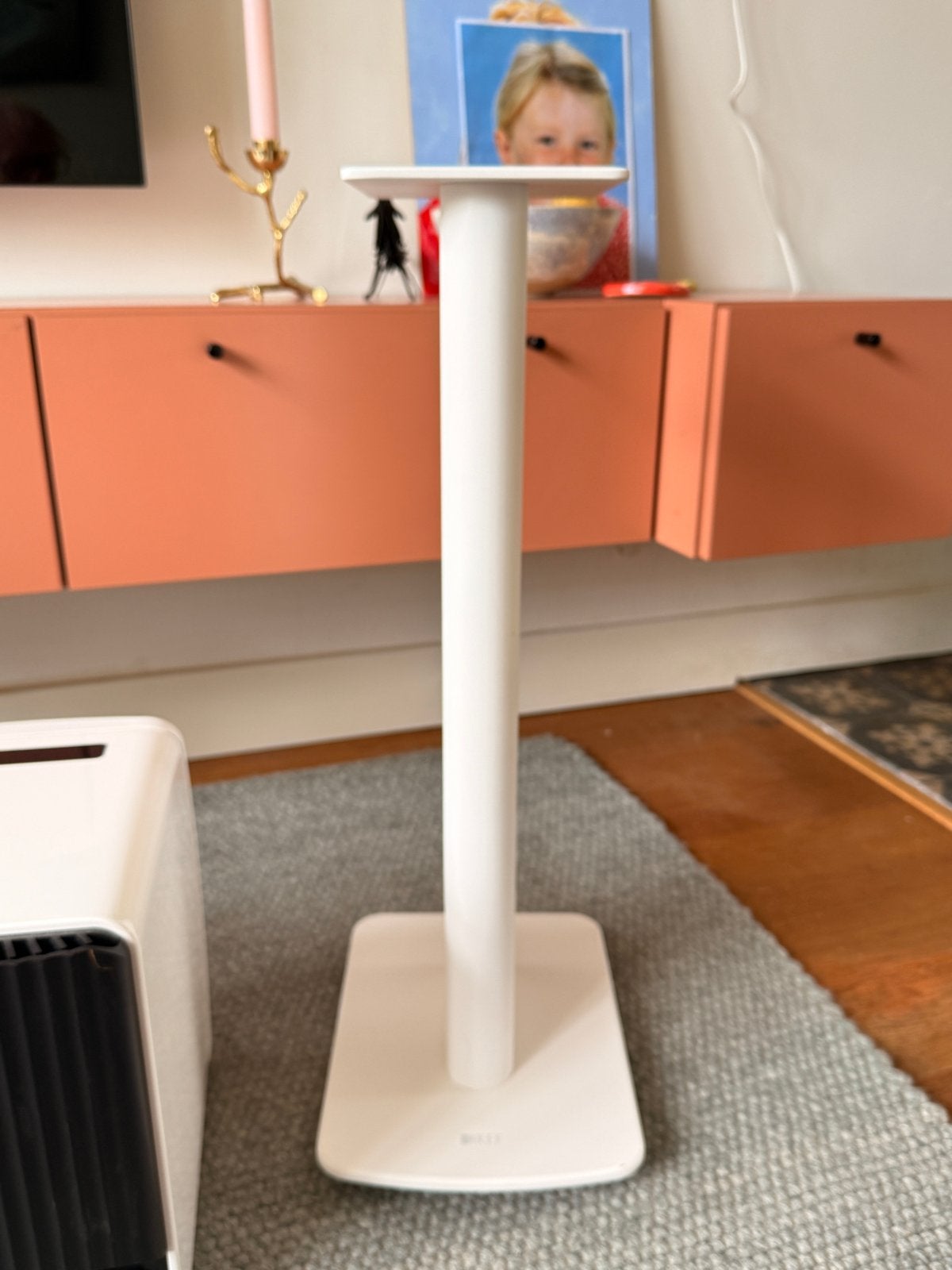 KEF LS50 vloer standaard (wit), in nieuwstaat, Audio, Tv en Foto, Luidsprekers, Ophalen, Inclusief standaarden, Overige typen