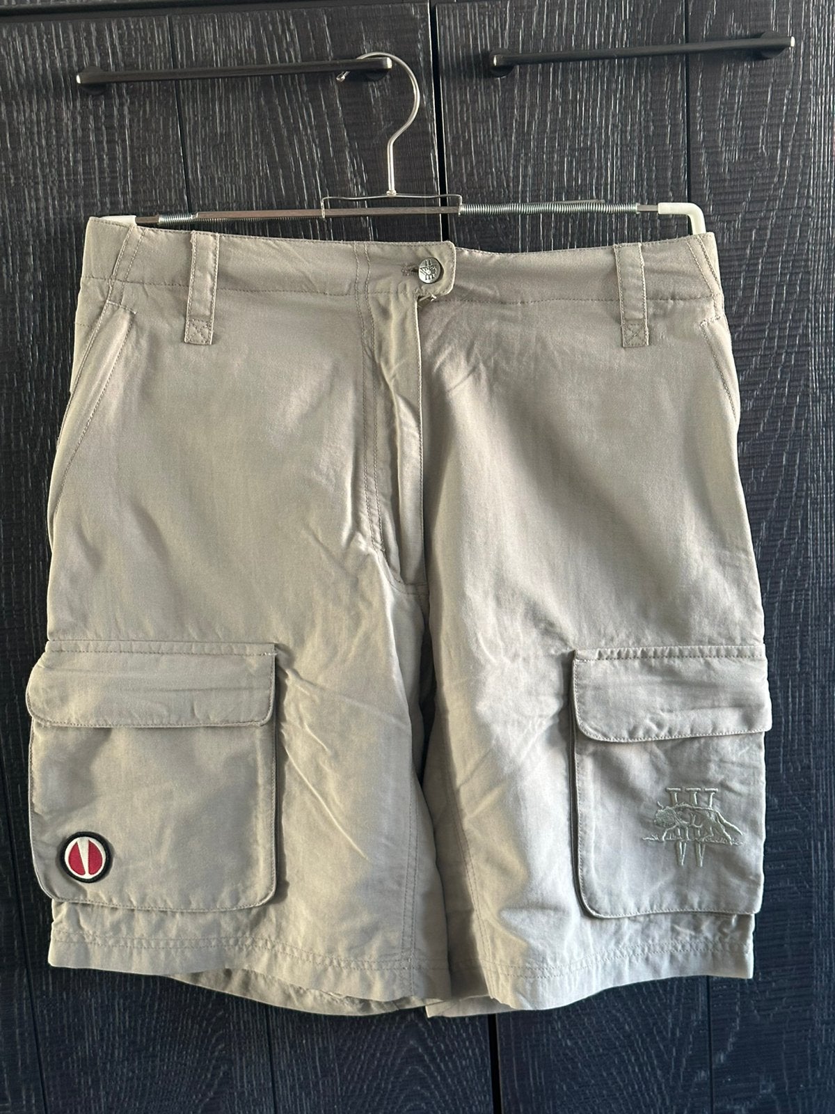 Mooie trekking korte broek merk Wild Beast, Kleding | Dames, Ophalen of Verzenden, Zo goed als nieuw, Kort