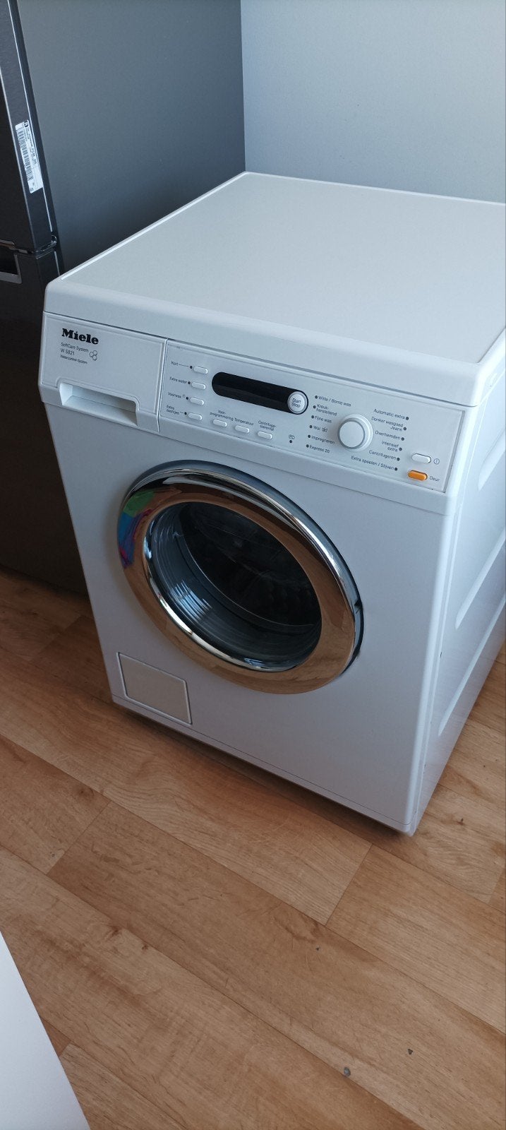 Miele W 5821 SoftCare System Wasmachine - Zo goed als nieuw, Ophalen, 1200 tot 1600 toeren, 8 tot 10 kg, Zo goed als nieuw