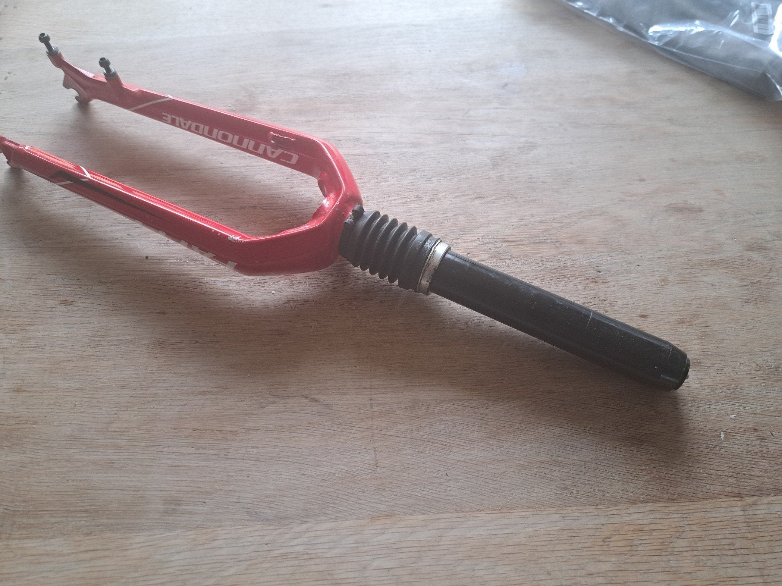 Cannondale Headshock voor 26  inch MTB. De kleur is rood., Overige merken, Gebruikt, Hardtail, Ophalen of Verzenden