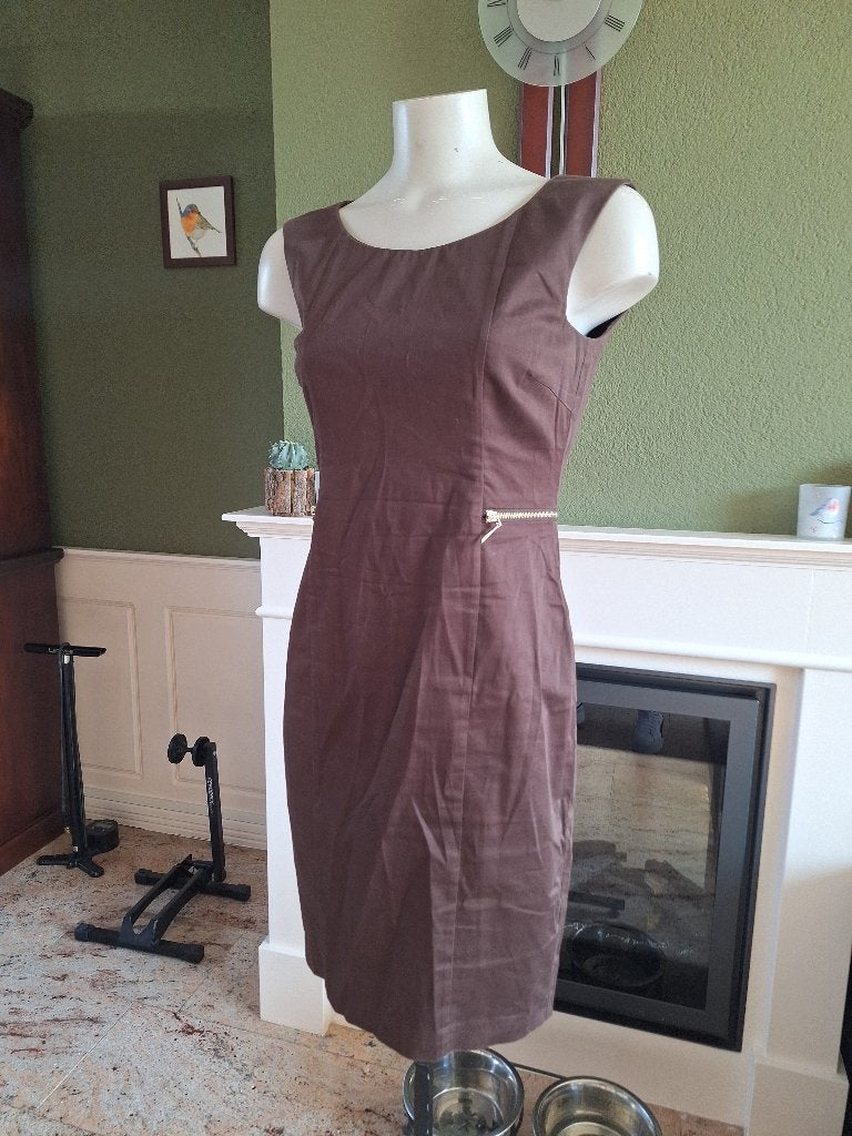 Sandro Ferrone bruin body cocon jurkje ritsen IT 42 NL 38, Maat 38/40 (M), Bruin, Verzenden, Sandro Ferrone