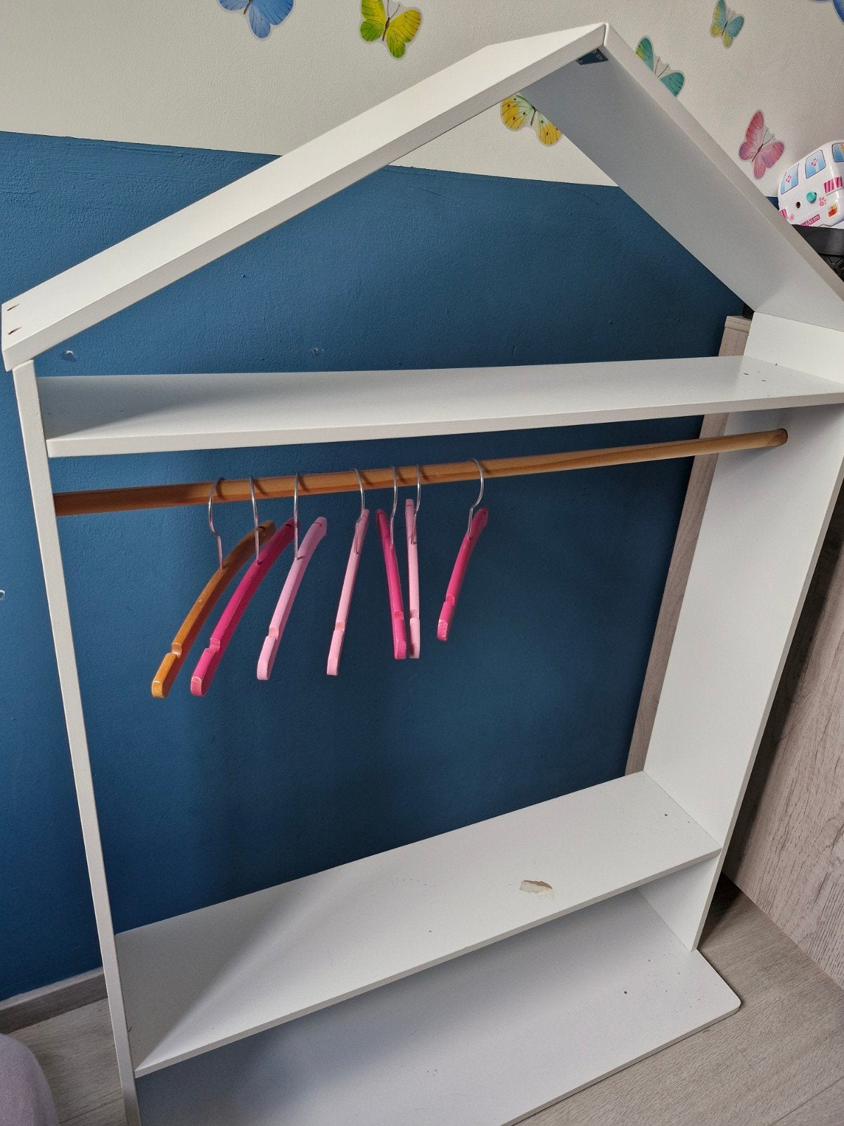 Kinder kledingrek / verkleedrek in huisvorm, Kleding | Dames, Ophalen, Gebruikt
