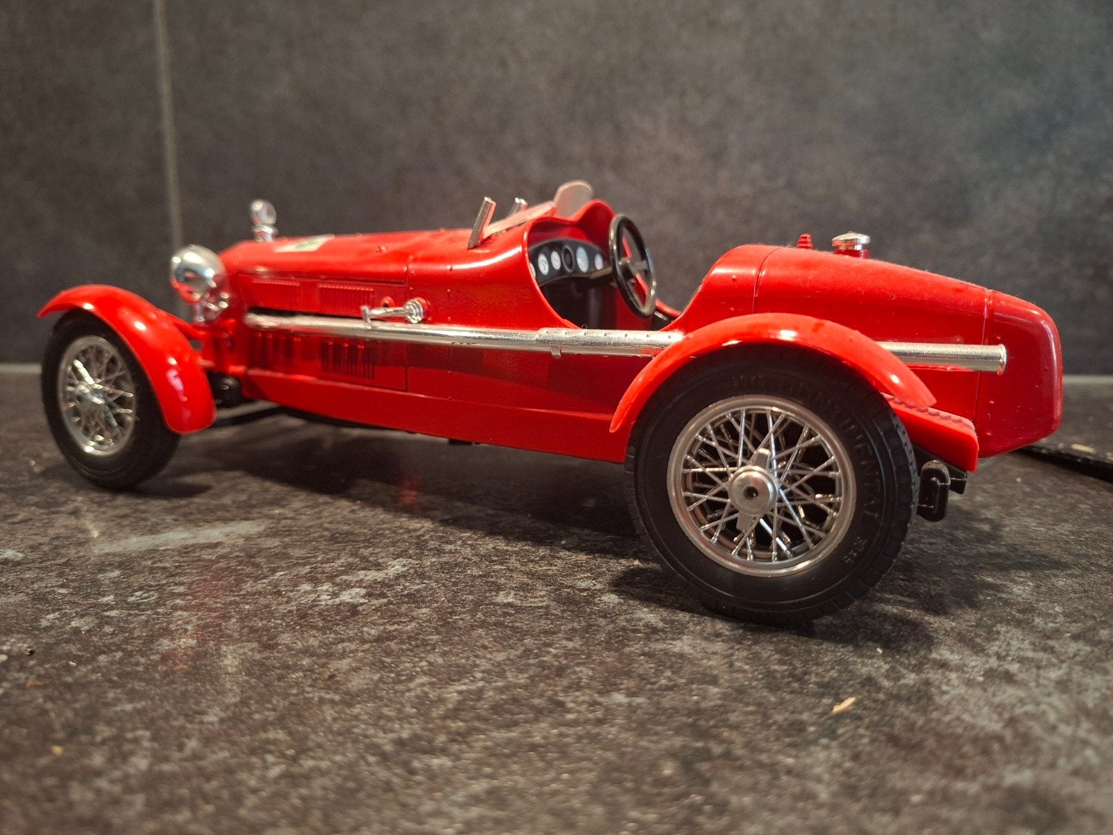 Burago Alfa Romeo modelauto - Rood, Ophalen of Verzenden, Gebruikt, Auto