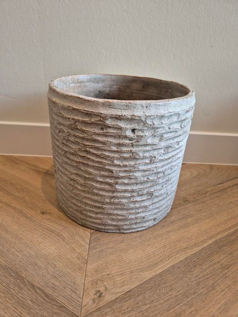 Grote bloempot voor binnen of buiten - Hana Design, Gebruikt, Rond, Binnen, Ophalen of Verzenden