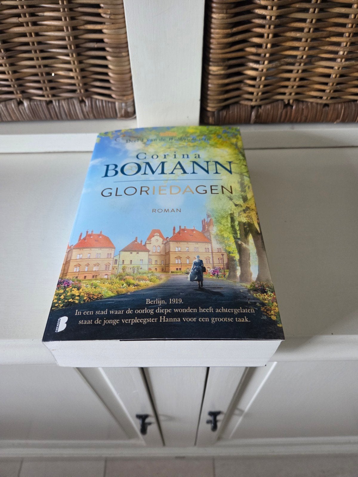 Corina Bomann - Gloriedagen, Ophalen of Verzenden, Zo goed als nieuw, Corina Bomann