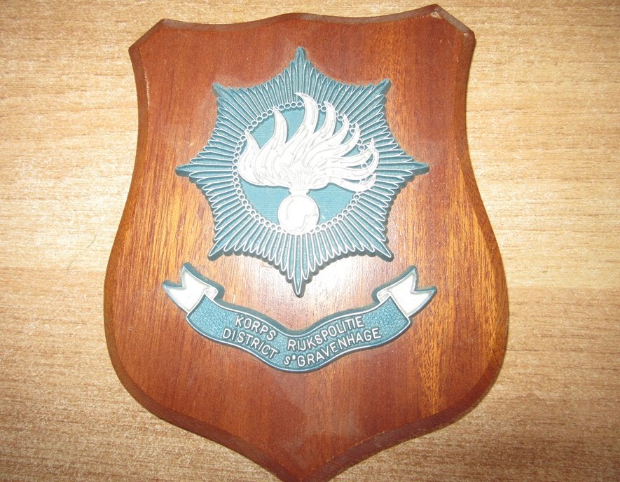 Wapenschild Korps Rijkspolitie district 's-Gravenhage, Verzenden, Overige soorten, Nederland, Overige typen