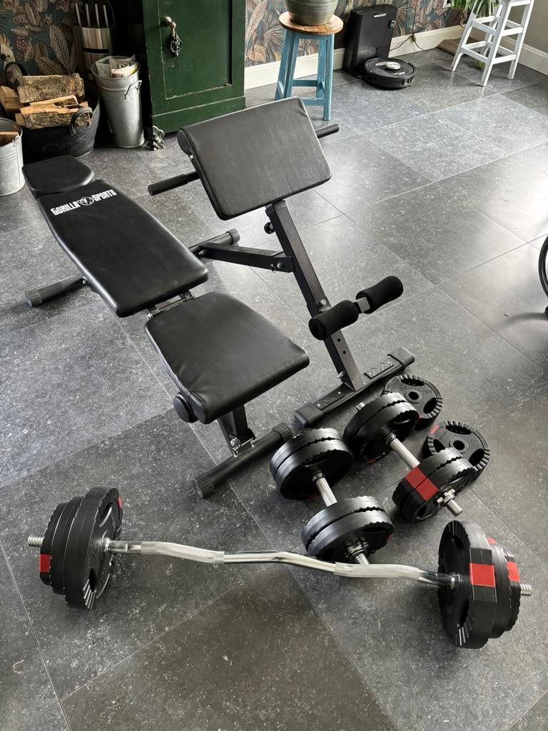 Fitnessbank + gewichten + halterstang (complete set), Ophalen, Zo goed als nieuw, Fitnessbank